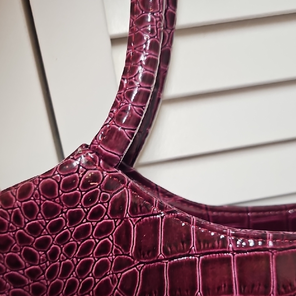 NWT Neiman Marcus Deep Purple Crocodile-Embossed Faux Leather Tote - Picture 11 of 12